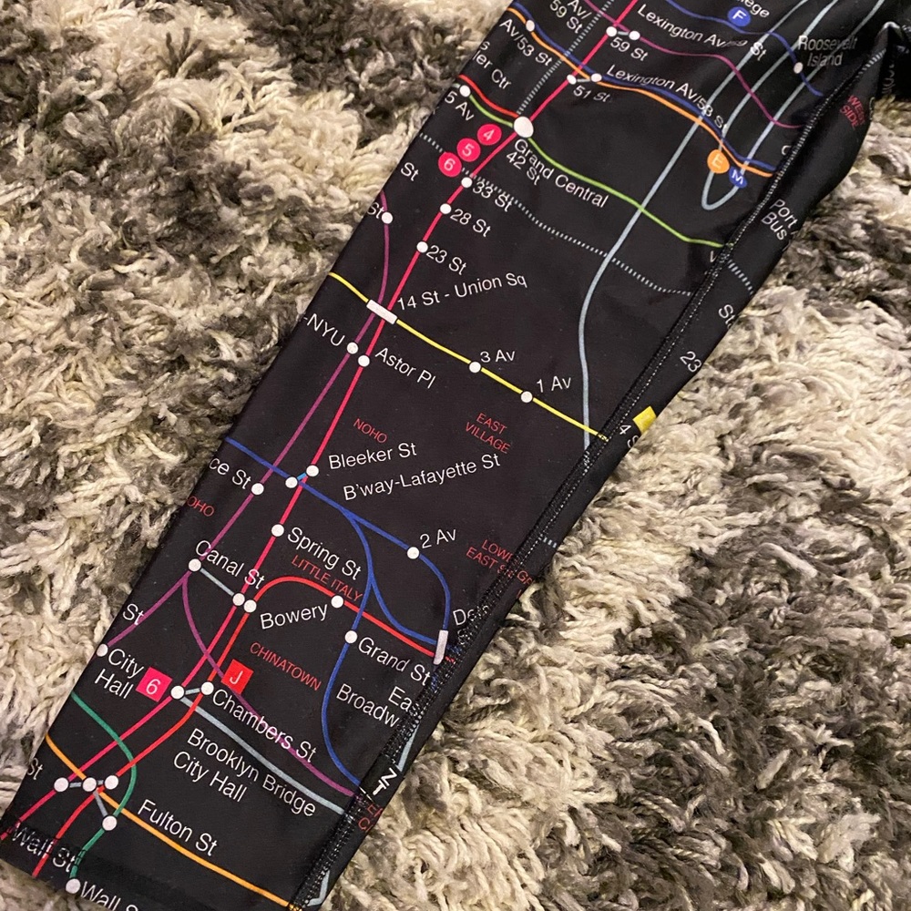 Black Road Map Zara Leggings - Picture 2 of 5